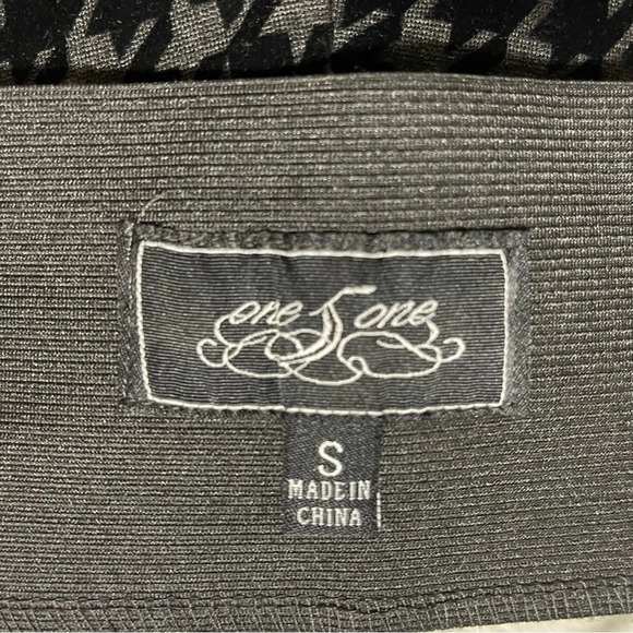 One5One High Waist Pull On Textured Houndstooth Leggings SMALL - Picture 5 of 5